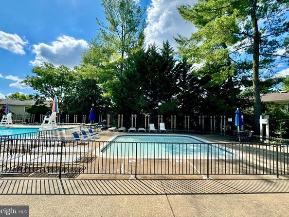 7836 Snead Lane, Falls Church VA 22043