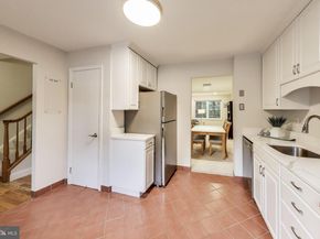 7836 Snead Lane, Falls Church VA 22043