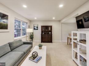 7836 Snead Lane, Falls Church VA 22043