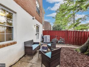 7836 Snead Lane, Falls Church VA 22043