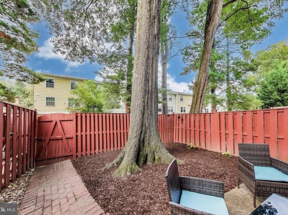 7836 Snead Lane, Falls Church VA 22043
