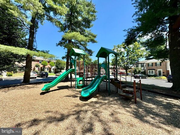 7836 Snead Lane, Falls Church VA 22043