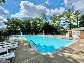 7836 Snead Lane, Falls Church VA 22043