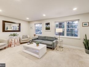 7836 Snead Lane, Falls Church VA 22043