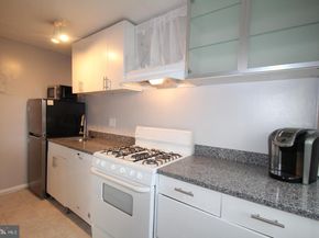 2500 N Van Dorn Street 1118, Alexandria VA 22302