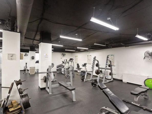 2500 N Van Dorn Street 1118, Alexandria VA 22302