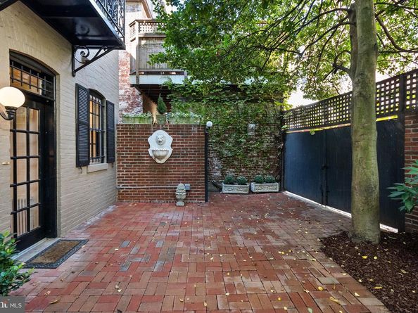 2125 Bancroft Place NW, Washington DC 20008
