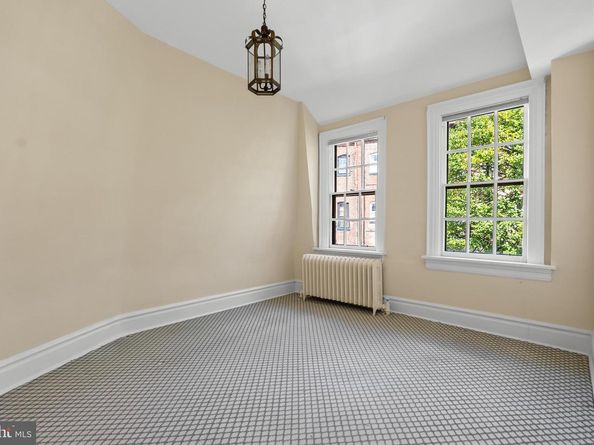 2125 Bancroft Place NW, Washington DC 20008