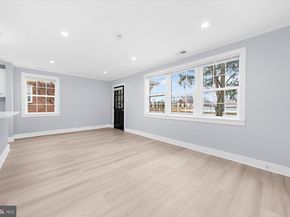 733 W County Line Road, Hatboro PA 19040