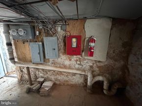 1016 W Duncannon Avenue, Philadelphia PA 19141