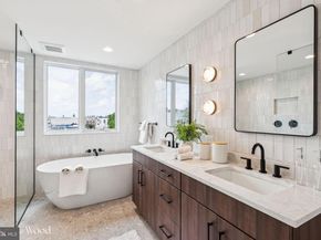 952 N 6TH Street, Philadelphia PA 19123