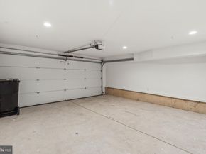 952 N 6TH Street, Philadelphia PA 19123