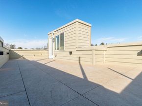 250 Gate Street, Philadelphia PA 19128