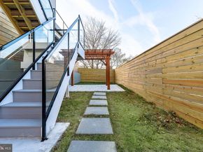 250 Gate Street, Philadelphia PA 19128