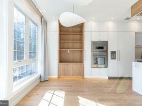 250 Gate Street, Philadelphia PA 19128