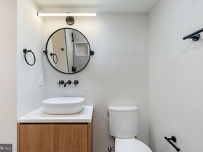 250 Gate Street, Philadelphia PA 19128