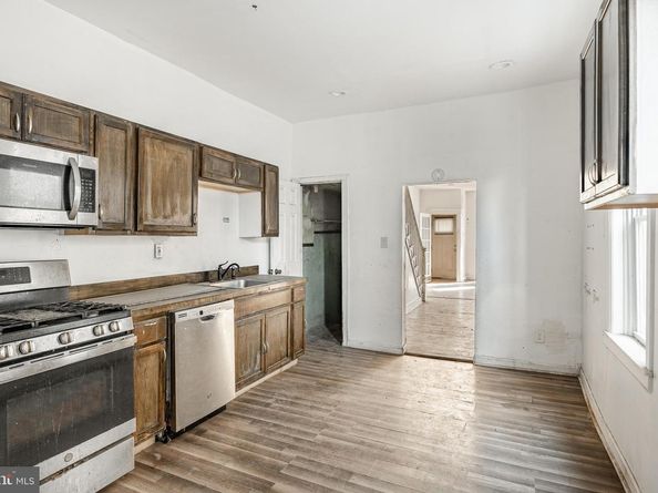 1737 W Juniata Street, Philadelphia PA 19140