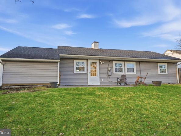 208 Trenton Road, Fairless Hills PA 19030