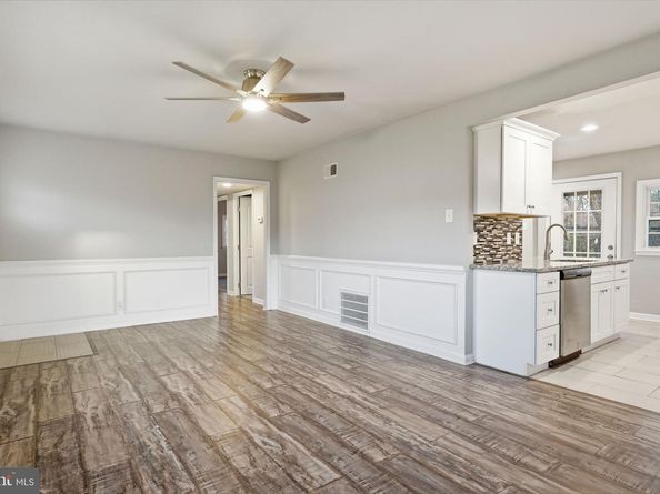 208 Trenton Road, Fairless Hills PA 19030