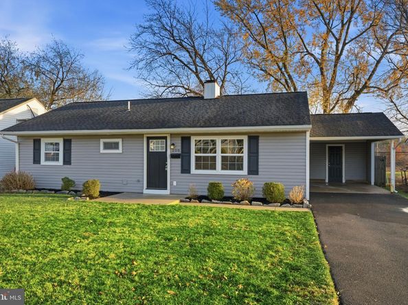 208 Trenton Road, Fairless Hills PA 19030