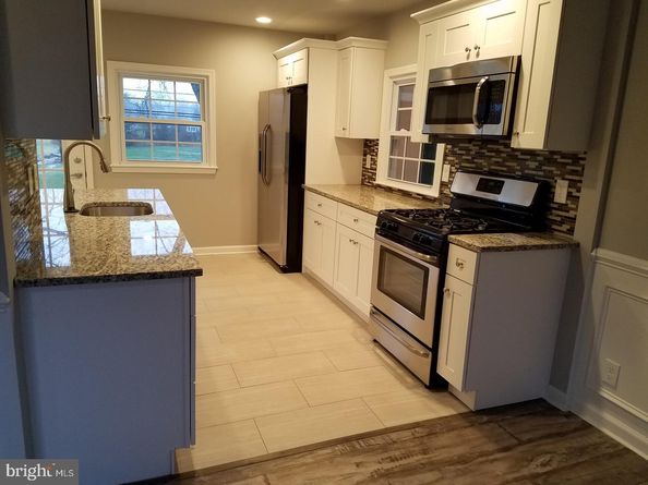 208 Trenton Road, Fairless Hills PA 19030