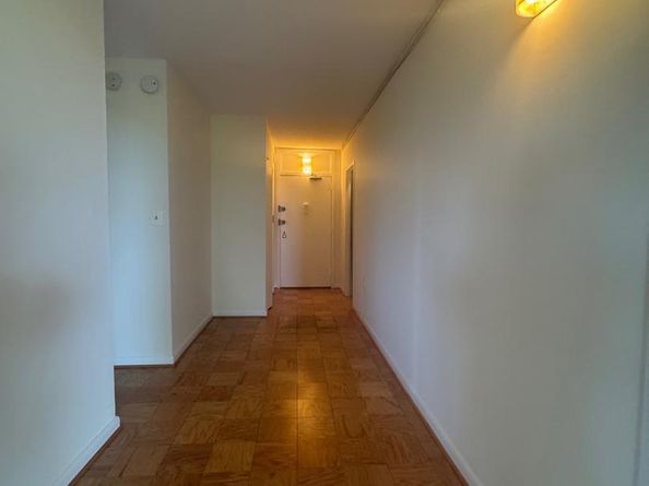 4242 East West Highway 618, Chevy Chase MD 20815