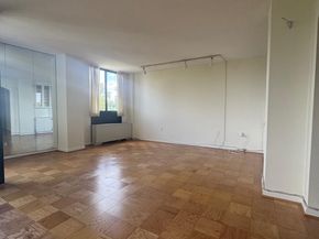 4242 East West Highway 618, Chevy Chase MD 20815