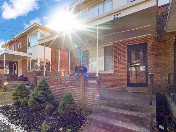 227 Hawaii Avenue NE, Washington DC 20011