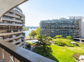 2500 Virginia Ave NW 714/715, Washington DC 20037