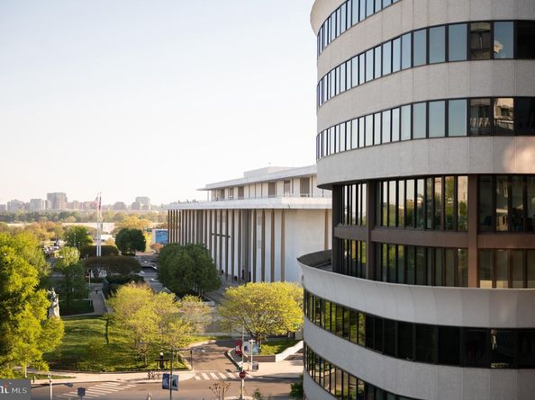 2500 Virginia Ave NW 714/715, Washington DC 20037