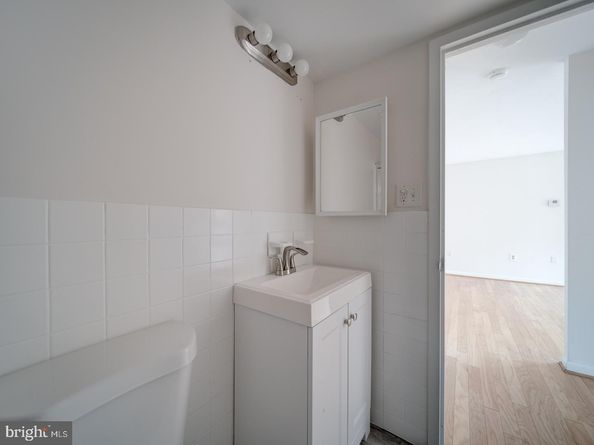 5250 Valley Forge Drive 315, Alexandria VA 22304