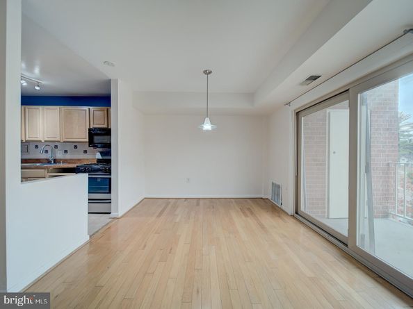 5250 Valley Forge Drive 315, Alexandria VA 22304