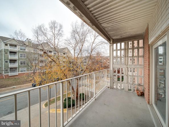 5250 Valley Forge Drive 315, Alexandria VA 22304