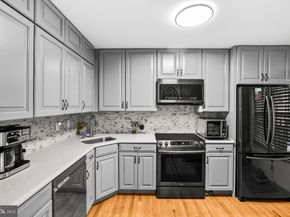 2418 Ridgehampton Court, Reston VA 20191