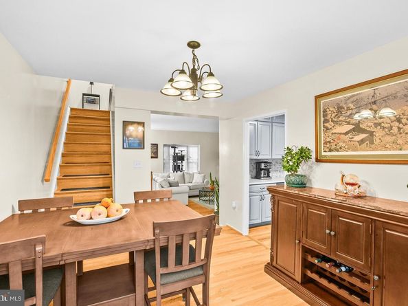 2418 Ridgehampton Court, Reston VA 20191