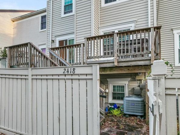 2418 Ridgehampton Court, Reston VA 20191