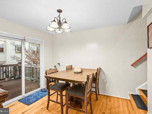 2418 Ridgehampton Court, Reston VA 20191