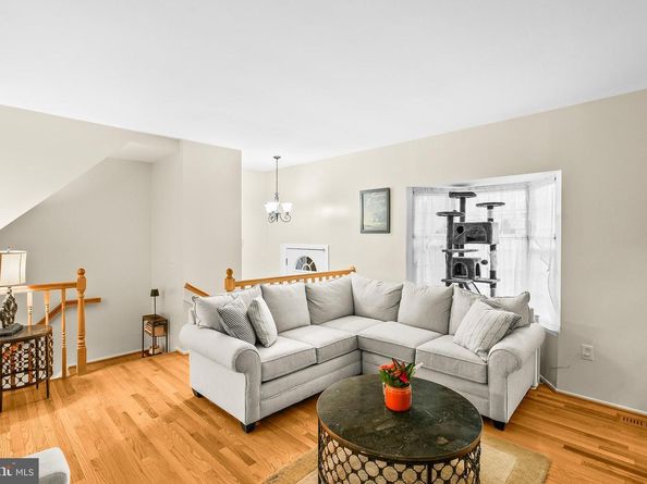 2418 Ridgehampton Court, Reston VA 20191