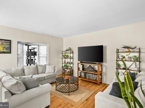 2418 Ridgehampton Court, Reston VA 20191