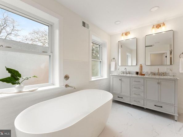 209 Merion Avenue, Narberth PA 19072