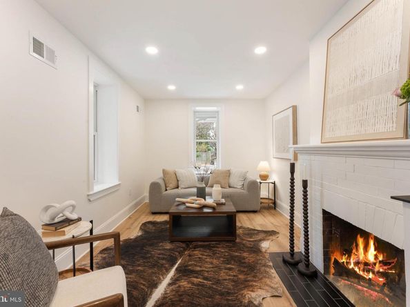 209 Merion Avenue, Narberth PA 19072