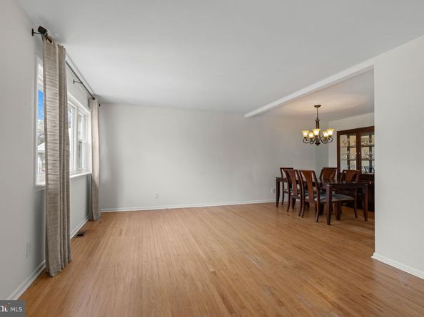 13039 Stevens Road, Philadelphia PA 19116