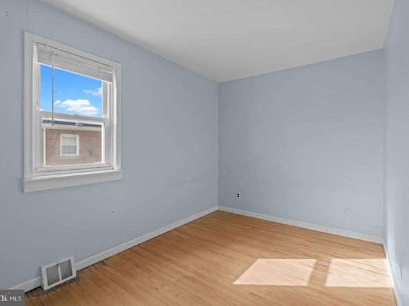 13039 Stevens Road, Philadelphia PA 19116