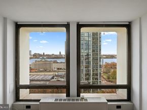 200 Locust Street 10GN, Philadelphia PA 19106