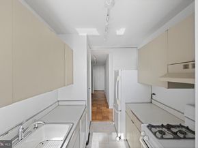 200 Locust Street 10GN, Philadelphia PA 19106