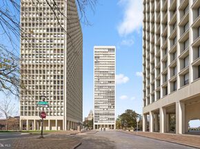 200 Locust Street 10GN, Philadelphia PA 19106