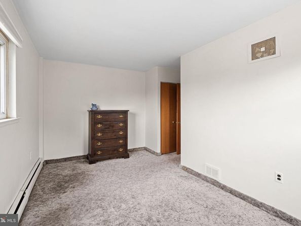 1123 Tabor Place, Philadelphia PA 19111