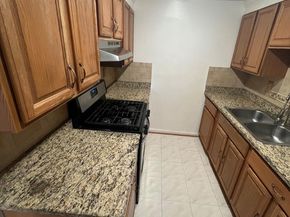 4600 Duke Street 1423, Alexandria VA 22304