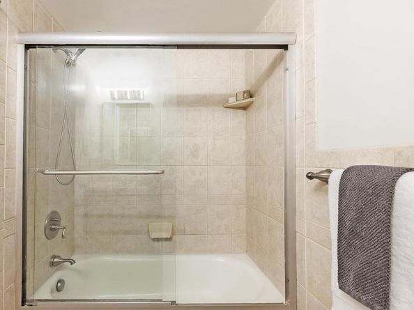 11657 Stoneview Square 97/22C, Reston VA 20191