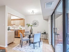 11657 Stoneview Square 97/22C, Reston VA 20191